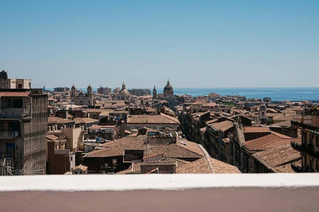 Attico In Pieno Centro Storico Di Catania公寓 外观 照片